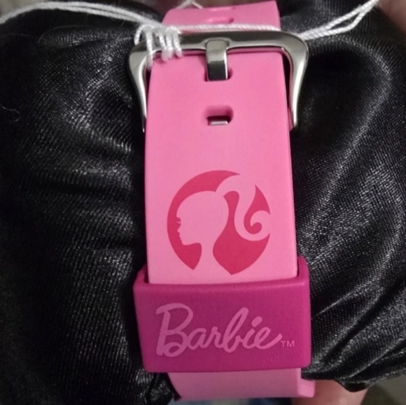 CASIO G-SHOCK GMAS-110 BARBIE - Picture 5 of 5